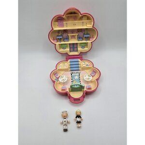 Bluebird Vintage Polly Pocket 1990 Mr. Fry’s Restaurant Playset Compact *READ*